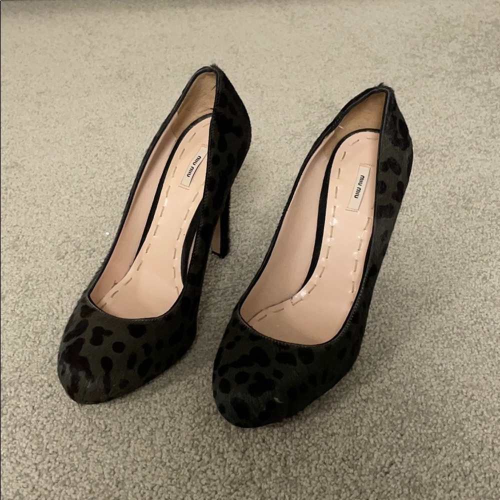 MIU MIU Leopard Print Ponyhair Pumps